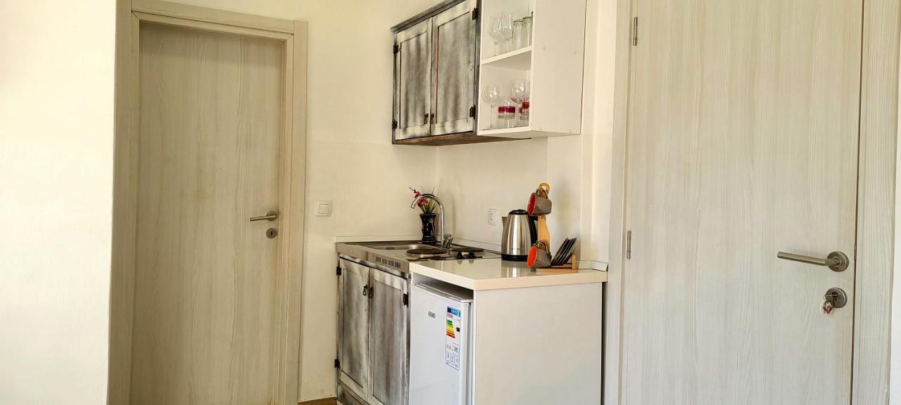 Riviera Inn Apartments Ulcinj Eksteriør bilde
