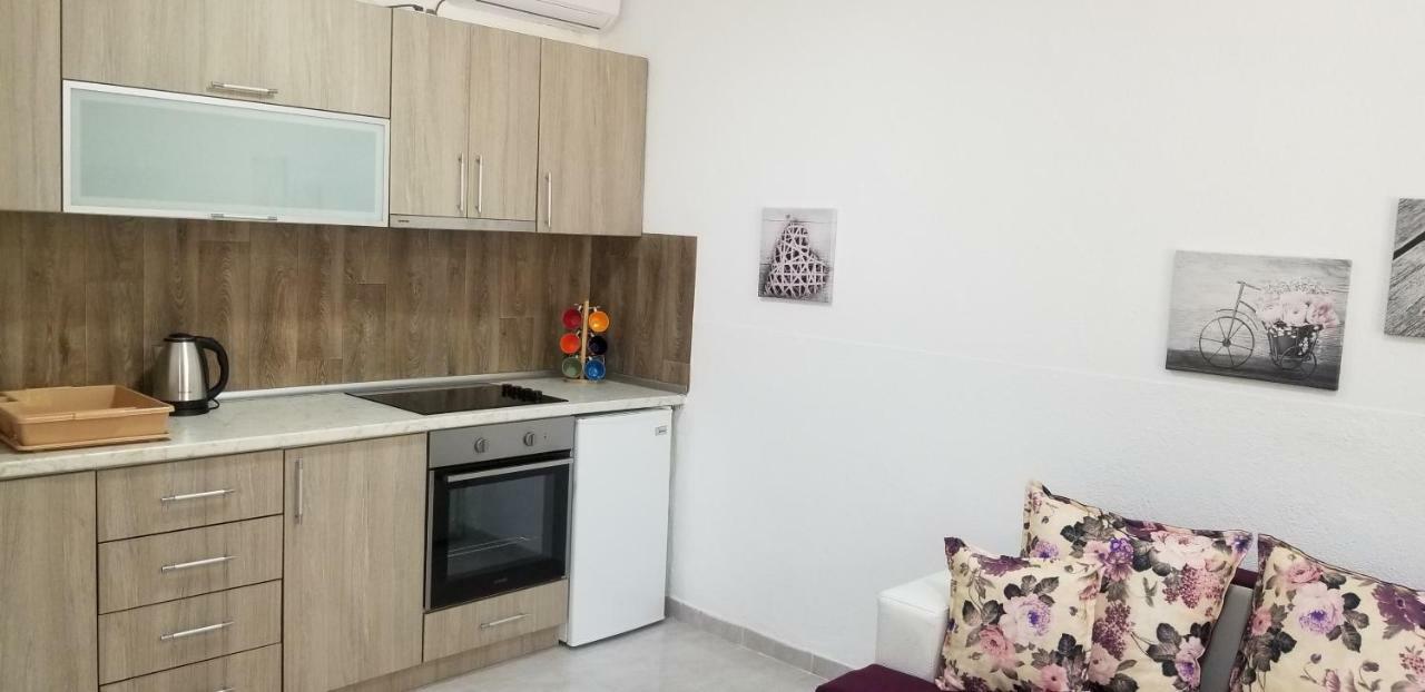 Riviera Inn Apartments Ulcinj Eksteriør bilde